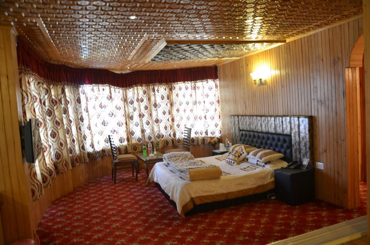 Hotel Hilltop Gulmarg JAMMU AND KASHMIR Extérieur photo