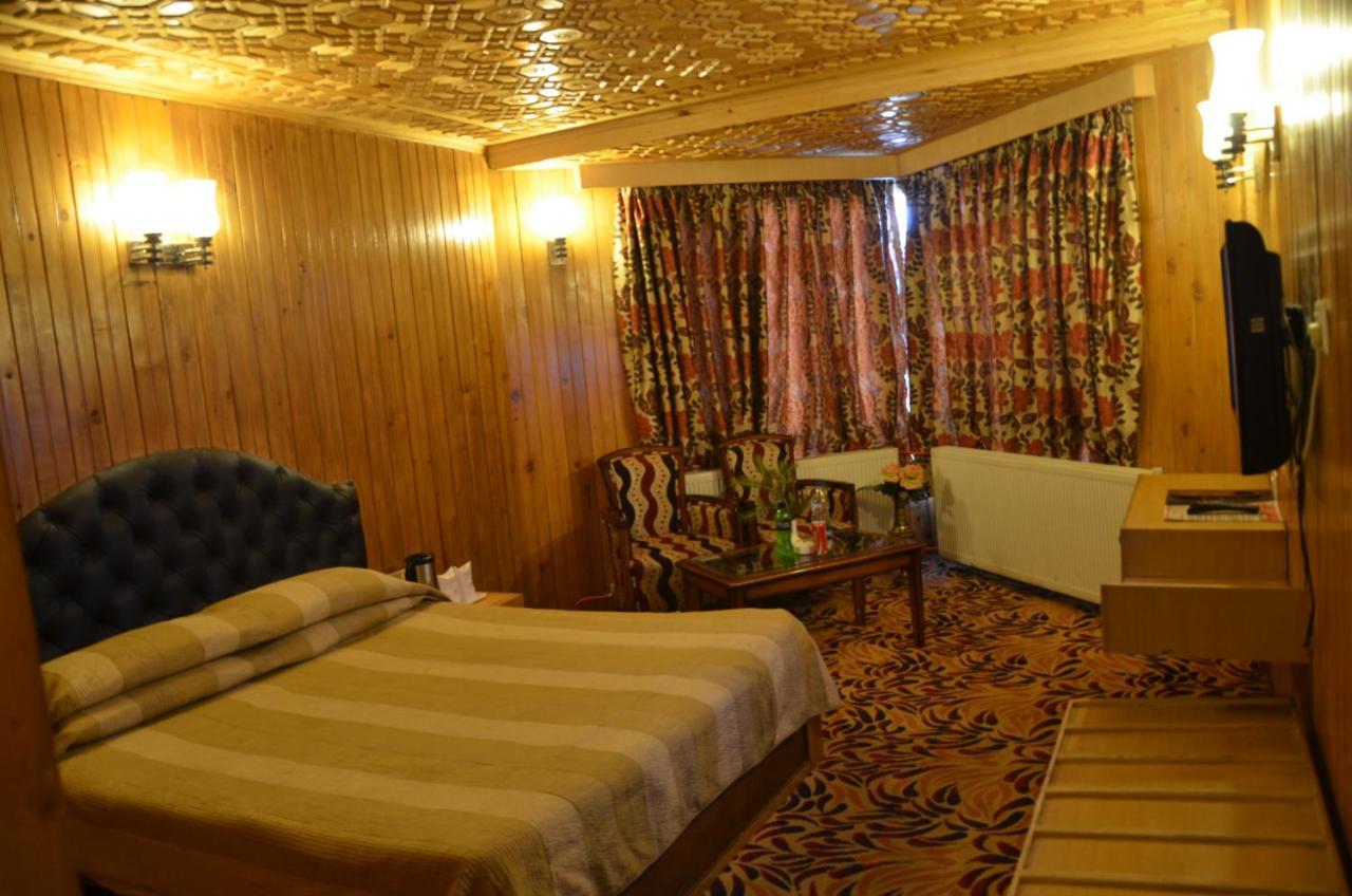 Hotel Hilltop Gulmarg JAMMU AND KASHMIR Extérieur photo