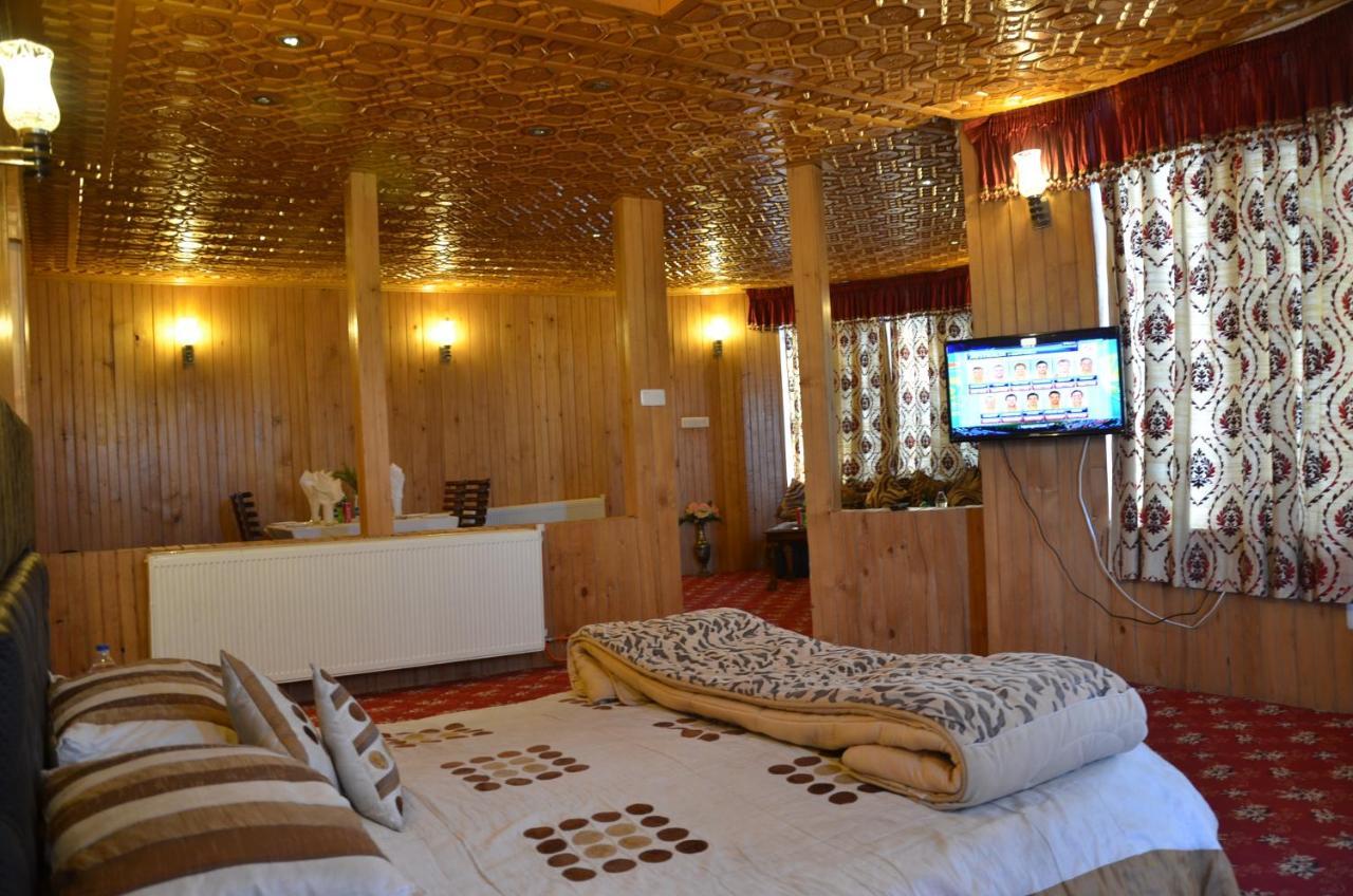 Hotel Hilltop Gulmarg JAMMU AND KASHMIR Extérieur photo
